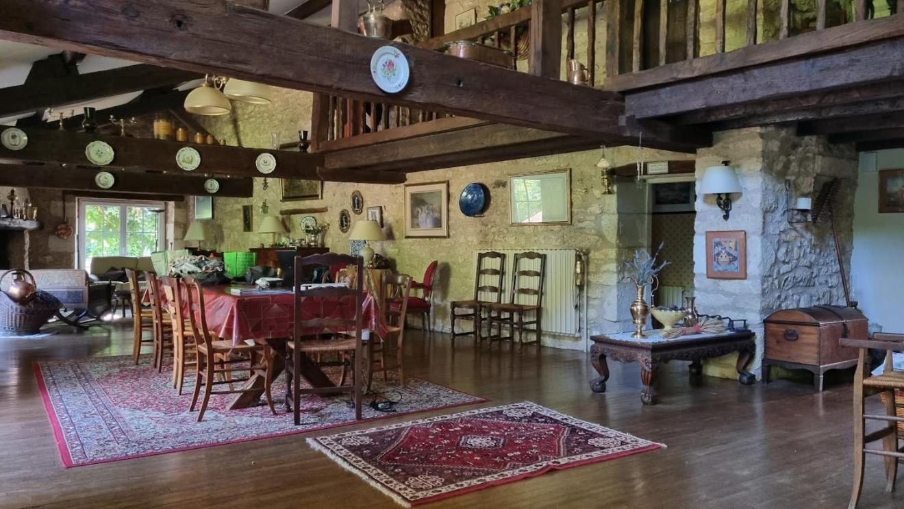 فيلا Moulin De Giroir Migné-Auxances المظهر الخارجي الصورة